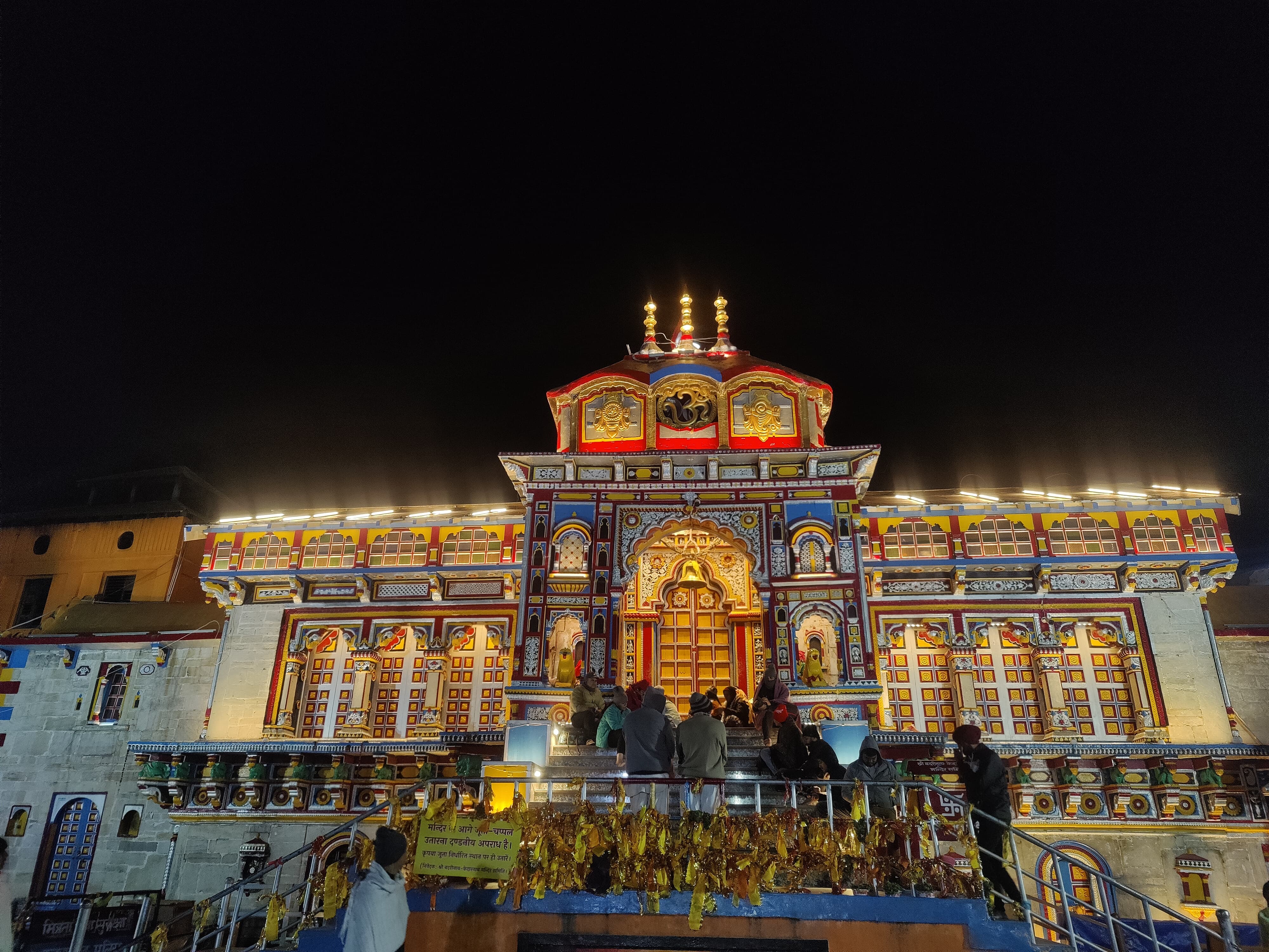 69d0d855b5b27_Badrinath_Temple__9_.jpg